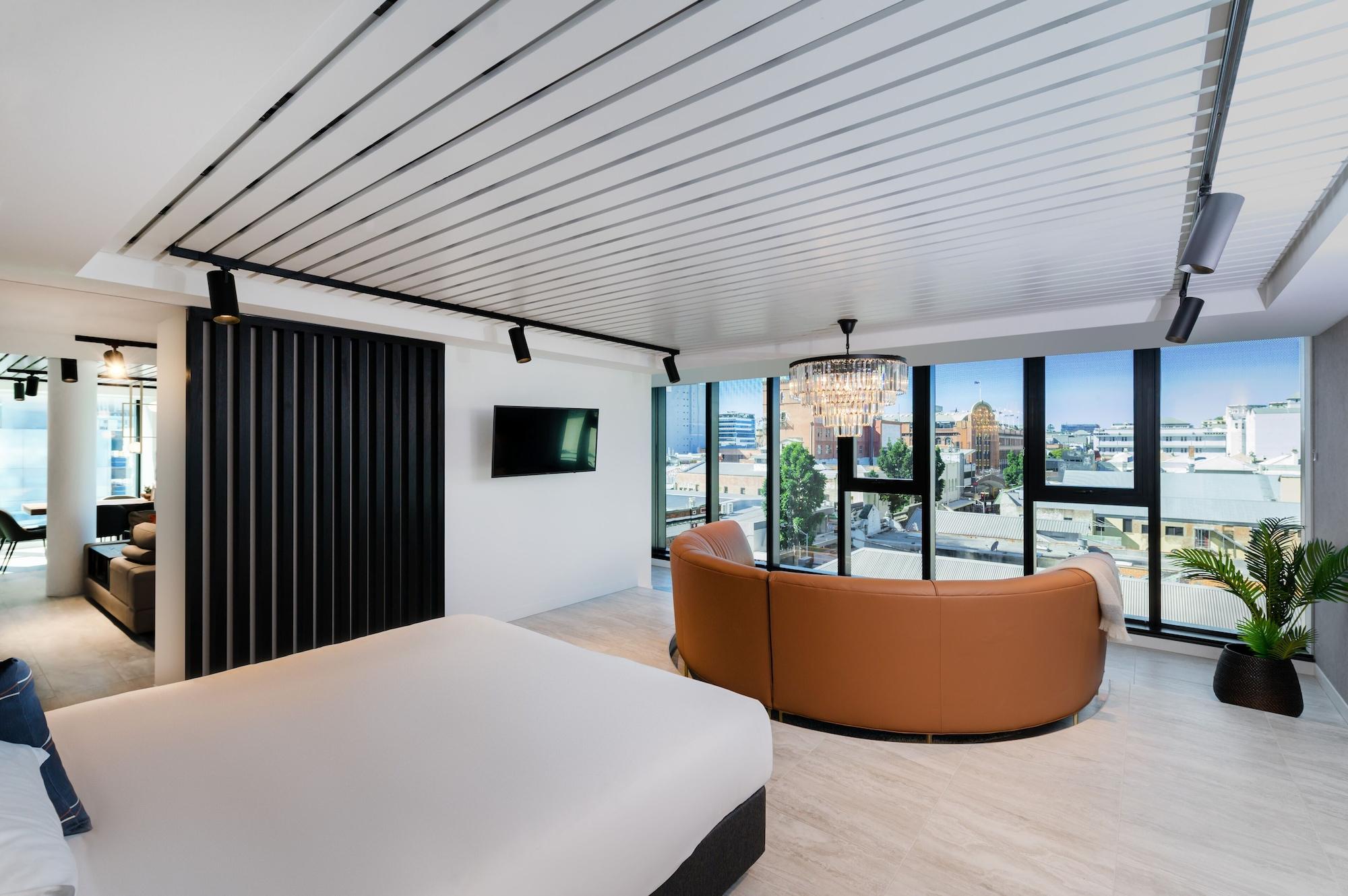 Fv By Peppers Aparthotel Brisbane Bagian luar foto The Sky Lounge at the 10th floor of the building