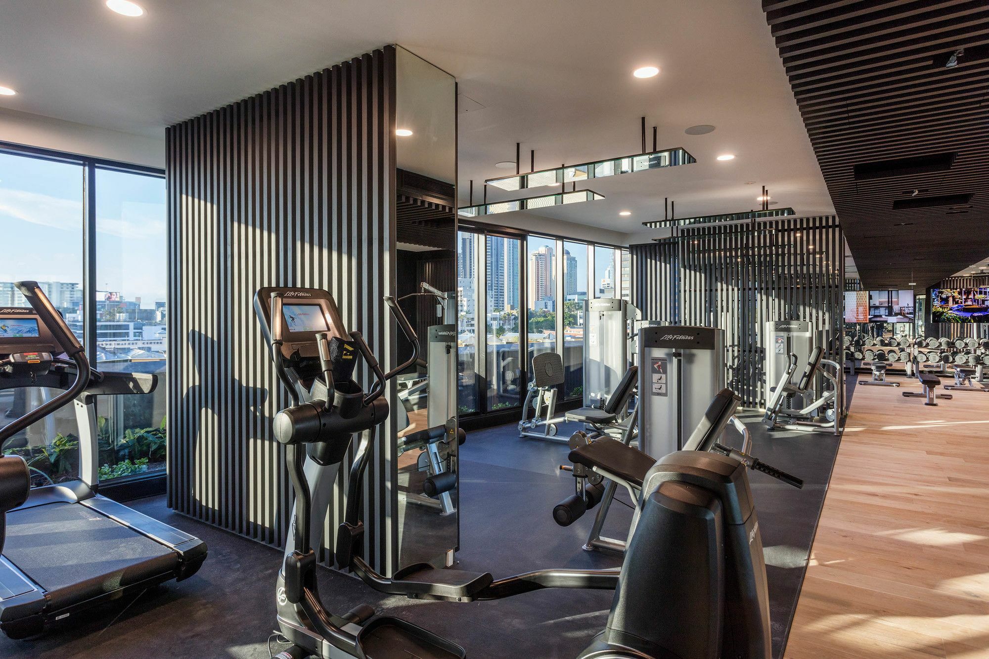 Fv By Peppers Aparthotel Brisbane Bagian luar foto The gym at The River