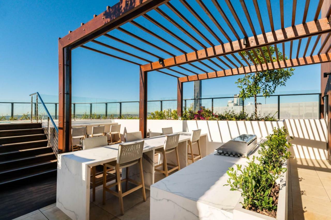 Fv By Peppers Aparthotel Brisbane Bagian luar foto Rooftop terrace