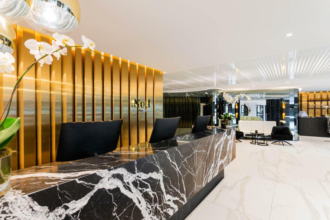 Fv By Peppers Aparthotel Brisbane Bagian luar foto The lobby of the hotel