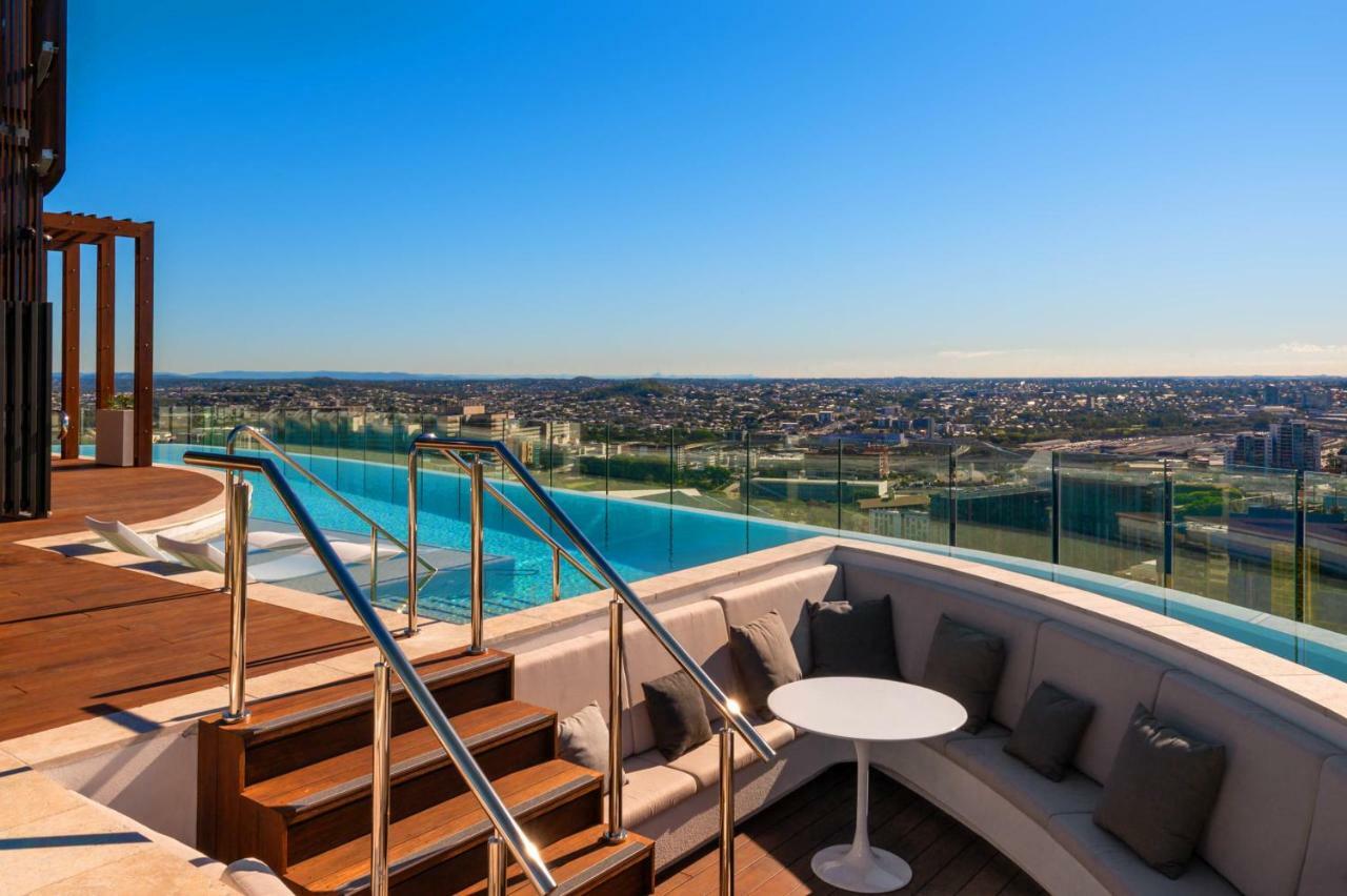 Fv By Peppers Aparthotel Brisbane Bagian luar foto Rooftop pool